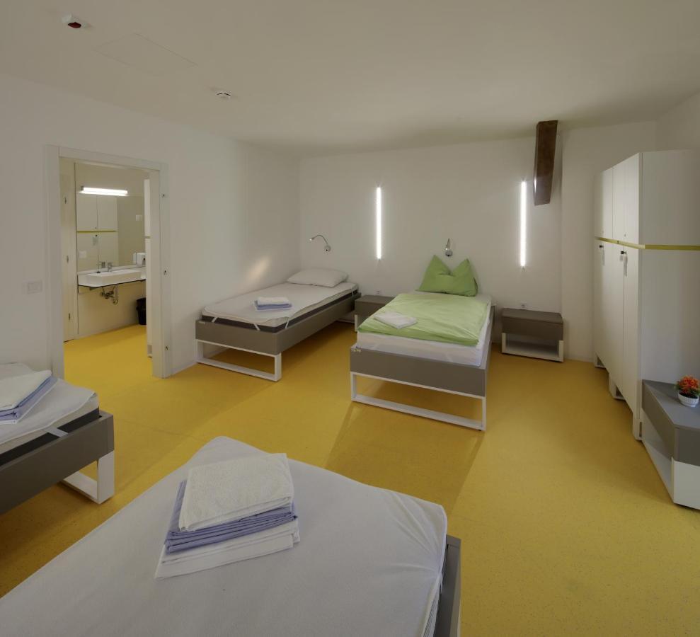 Hi Hostel Stara Pekara 奥西耶克 外观 照片