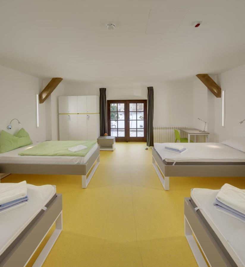 Hi Hostel Stara Pekara 奥西耶克 外观 照片