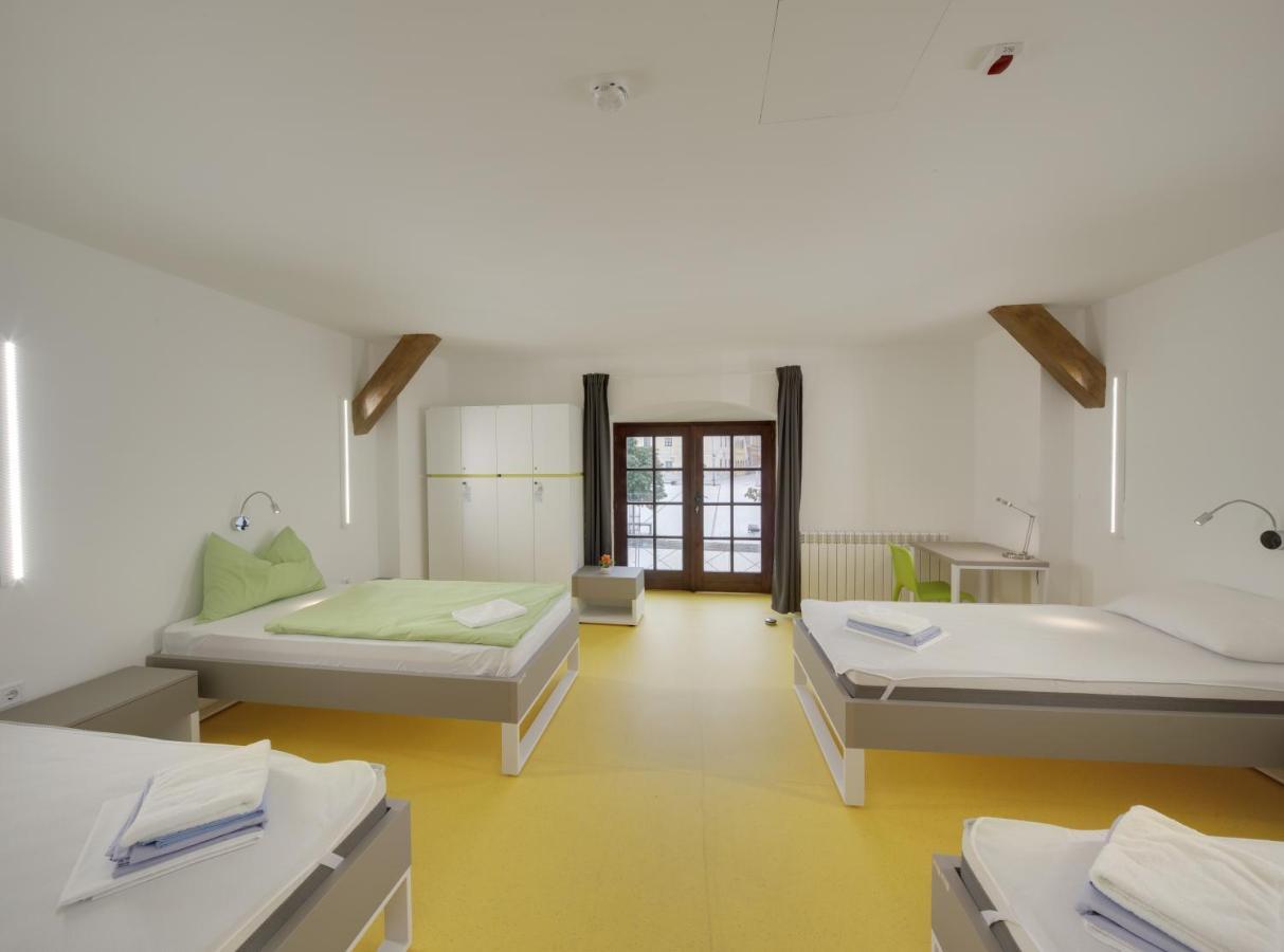 Hi Hostel Stara Pekara 奥西耶克 外观 照片